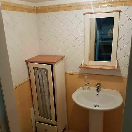 Sulle Spalle Della Regina Holiday home *